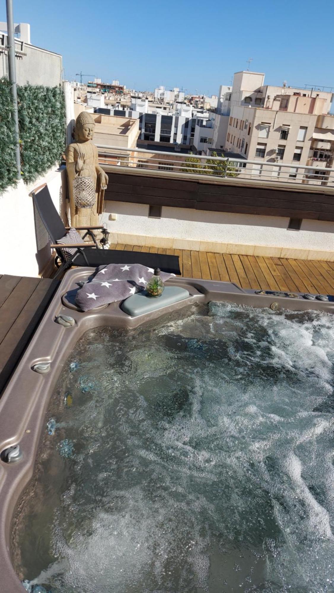 Atico De Lujo Con Jacuzzi Climatizado En Terraza Apartment Елче Екстериор снимка